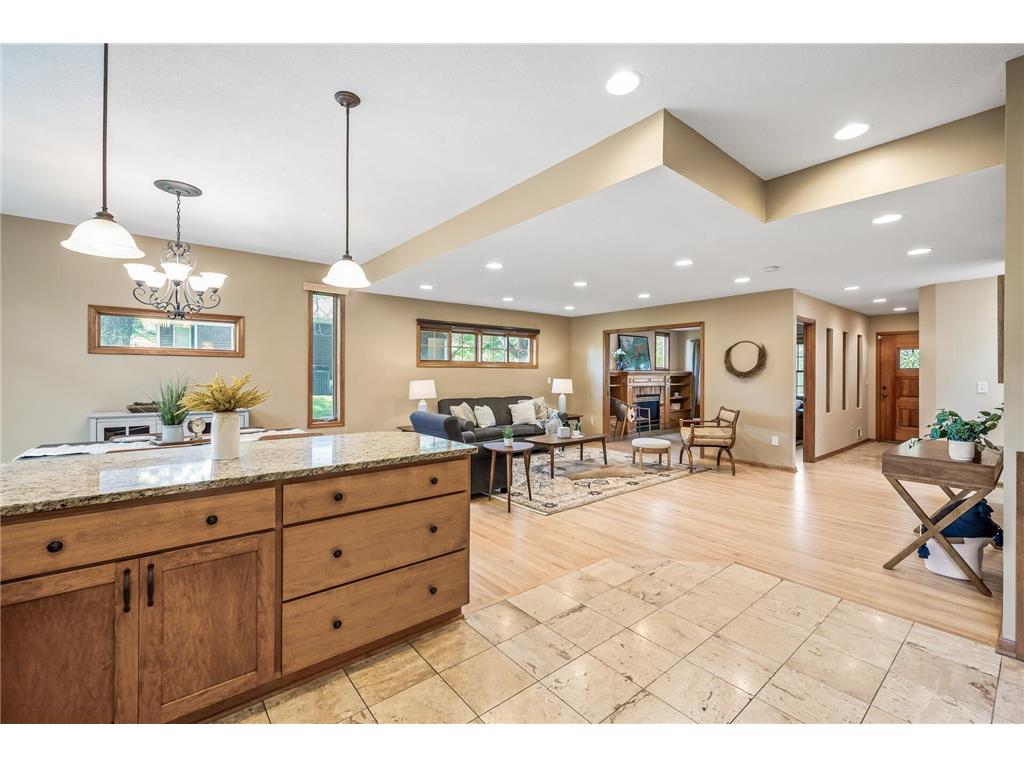 4709 Overlook Drive Bloomington MN 55437 6618355 image1