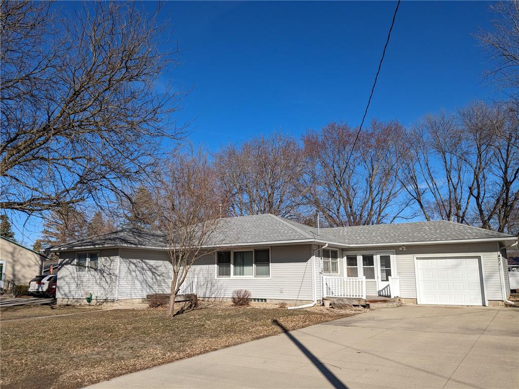 471 Center Avenue S Glenville MN 56036 6505683 image1