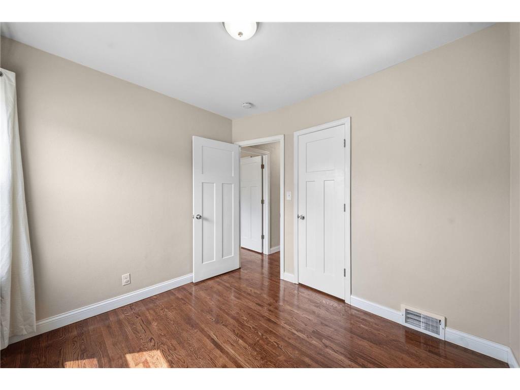 471 White Bear Avenue N Saint Paul MN 55106 7111101 image23
