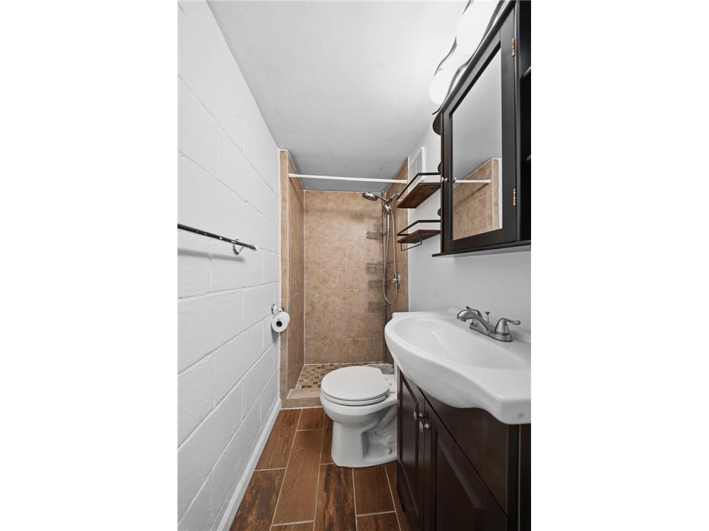 471 White Bear Avenue N Saint Paul MN 55106 7111101 image32