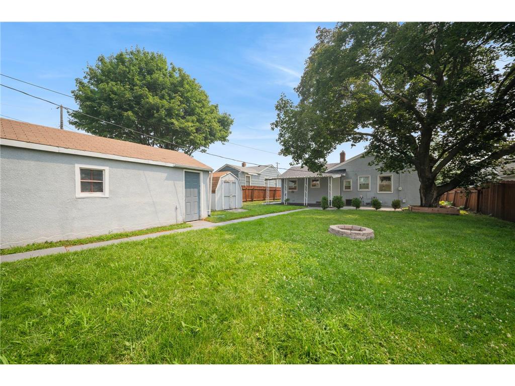 471 White Bear Avenue N Saint Paul MN 55106 7111101 image46