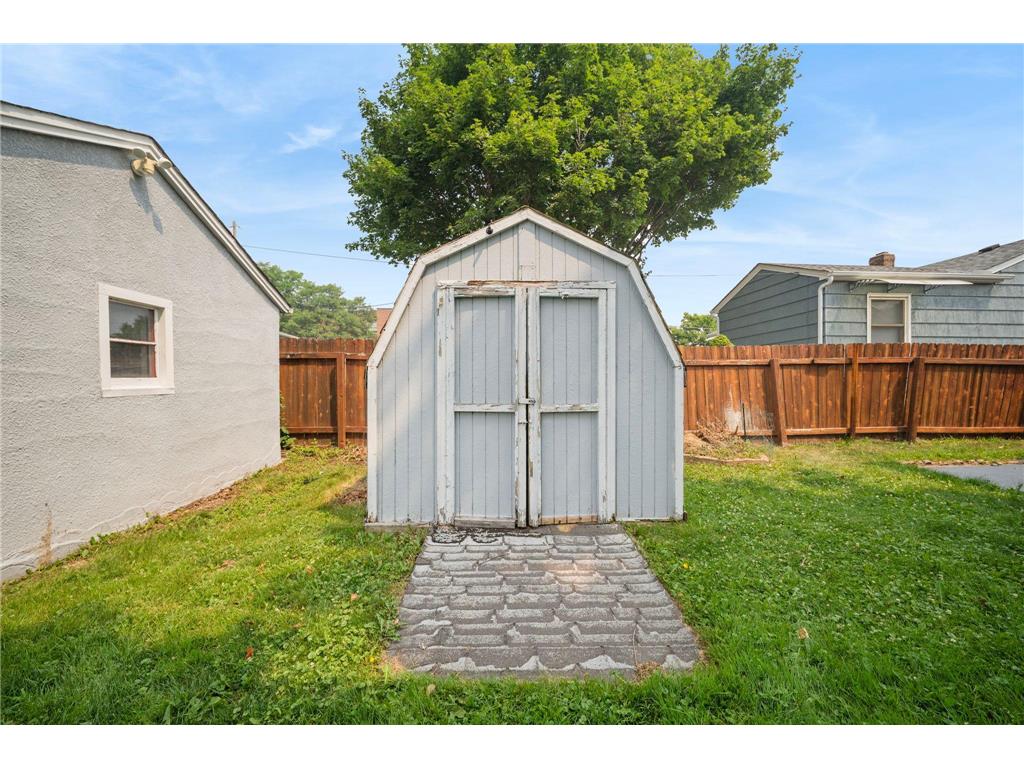 471 White Bear Avenue N Saint Paul MN 55106 7111101 image48