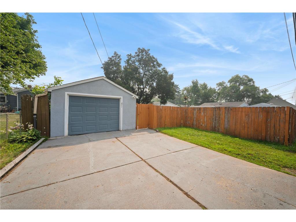 471 White Bear Avenue N Saint Paul MN 55106 7111101 image49