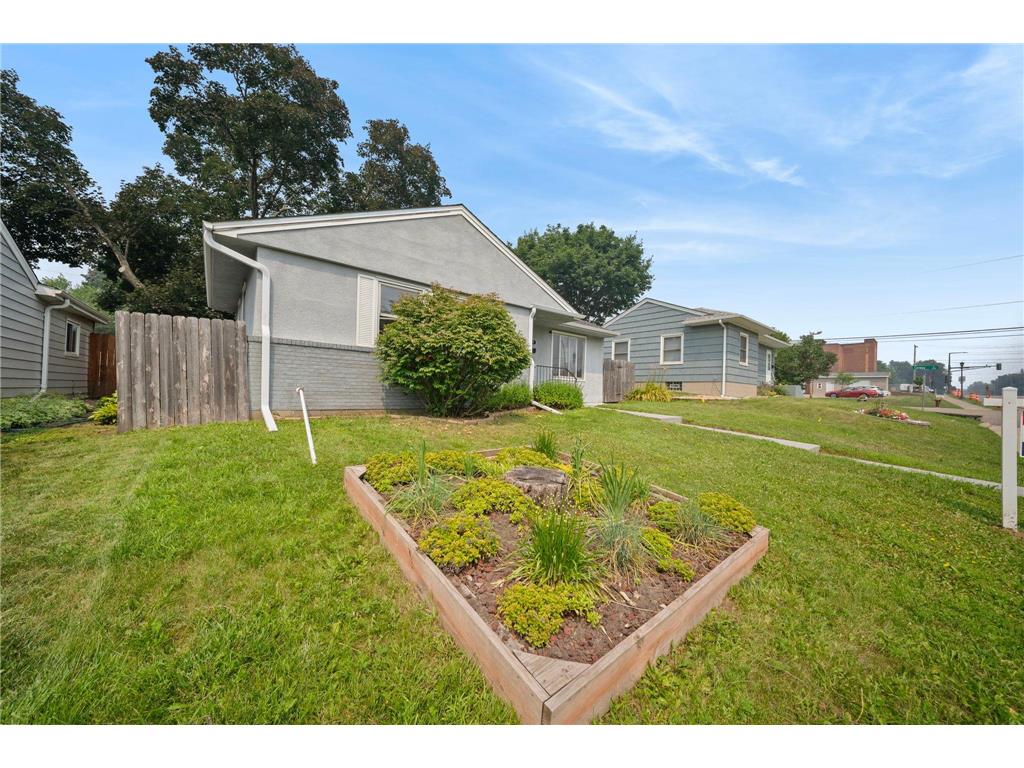 471 White Bear Avenue N Saint Paul MN 55106 7111101 image57