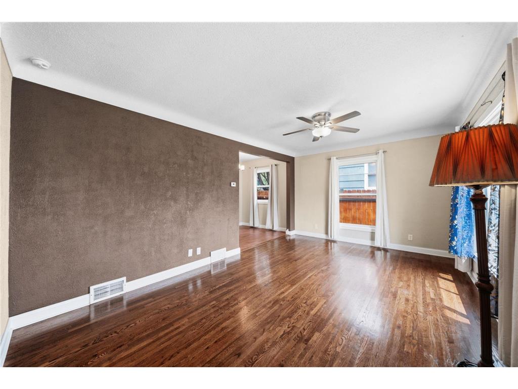 471 White Bear Avenue N Saint Paul MN 55106 7111101 image8