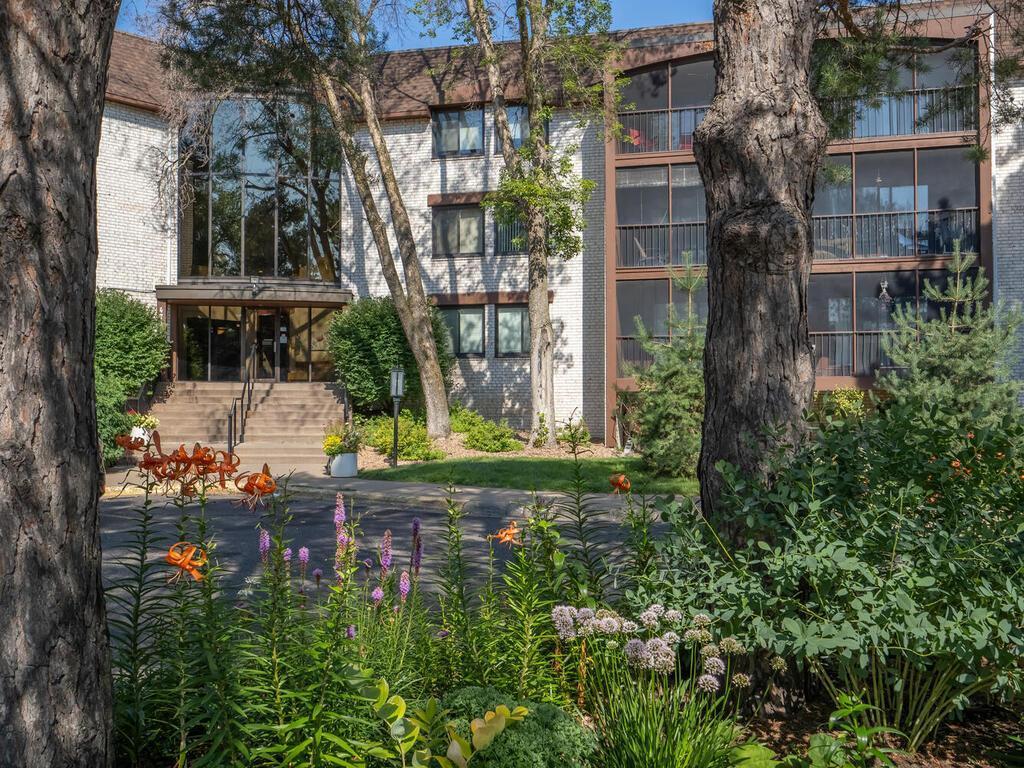 4710 58th Avenue N #304 Crystal MN 55429 6416379 image1