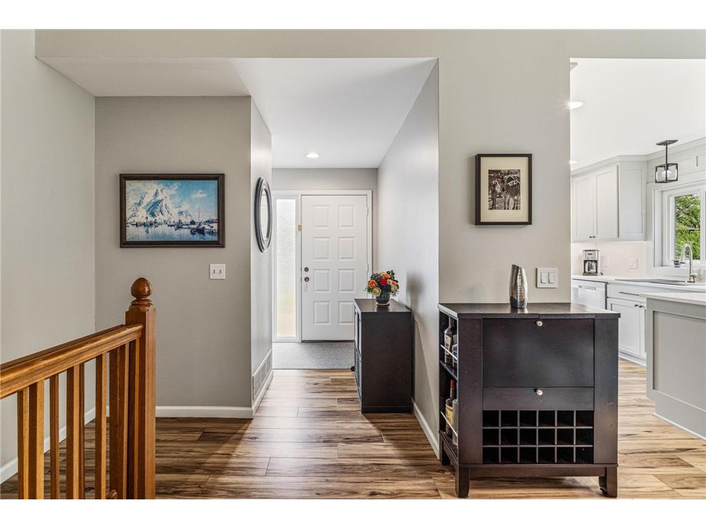 4711 Covington Circle Eagan MN 55122 7069370 image2