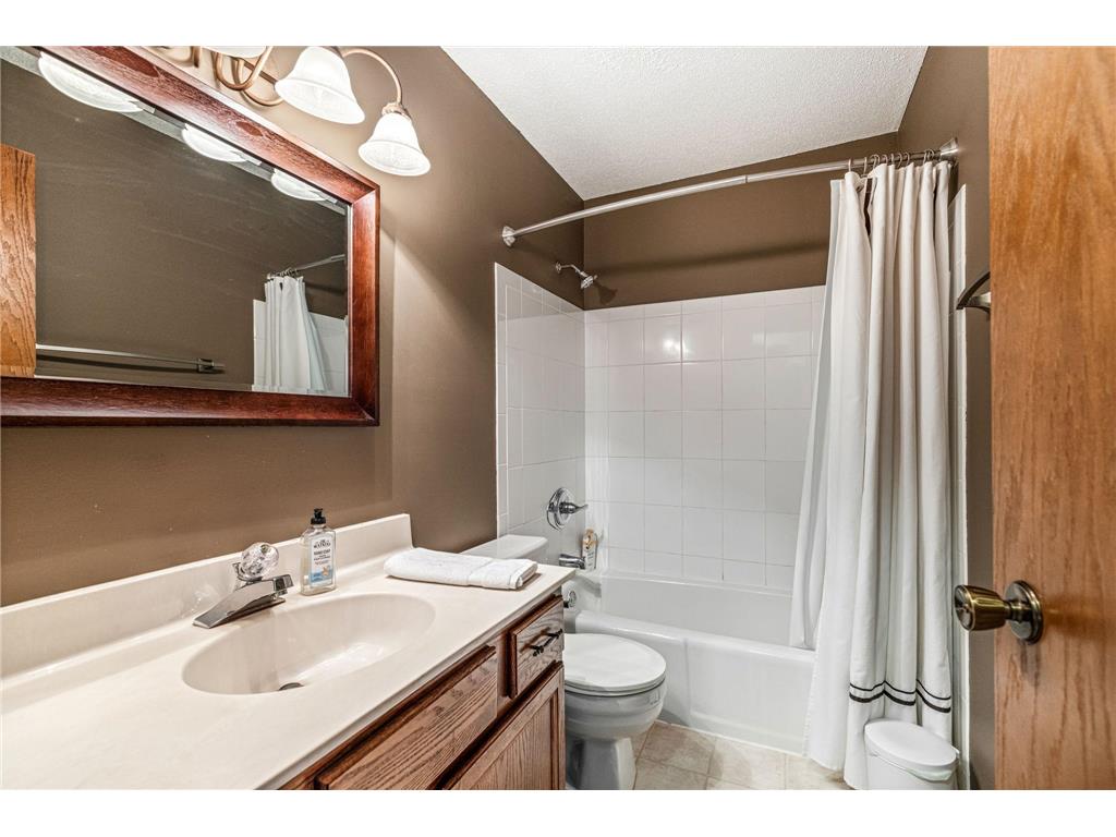 4711 Covington Circle Eagan MN 55122 7069370 image22