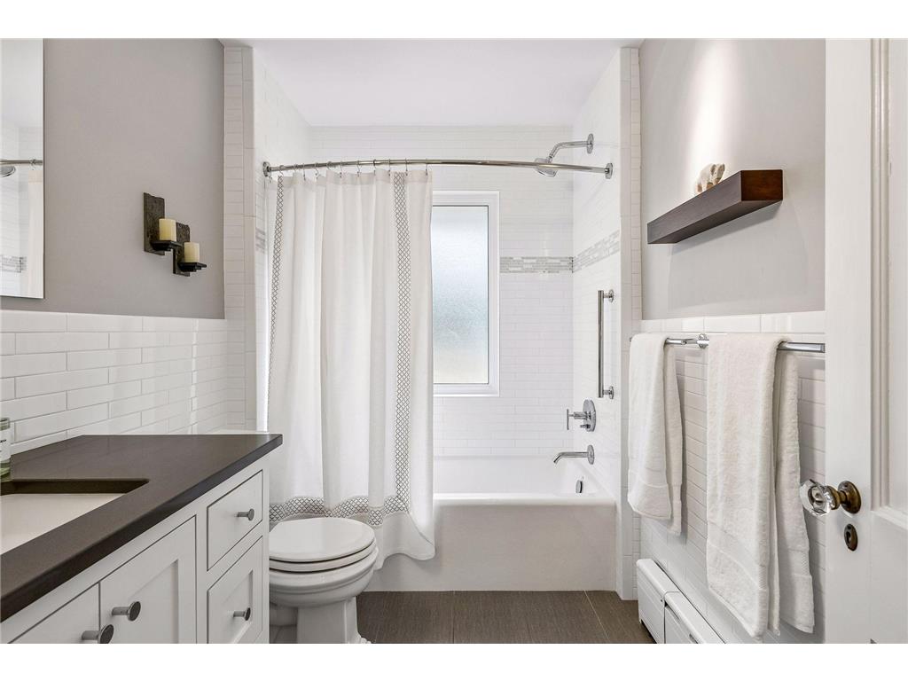 4711 Dupont Avenue S Minneapolis MN 55419 7090060 image32