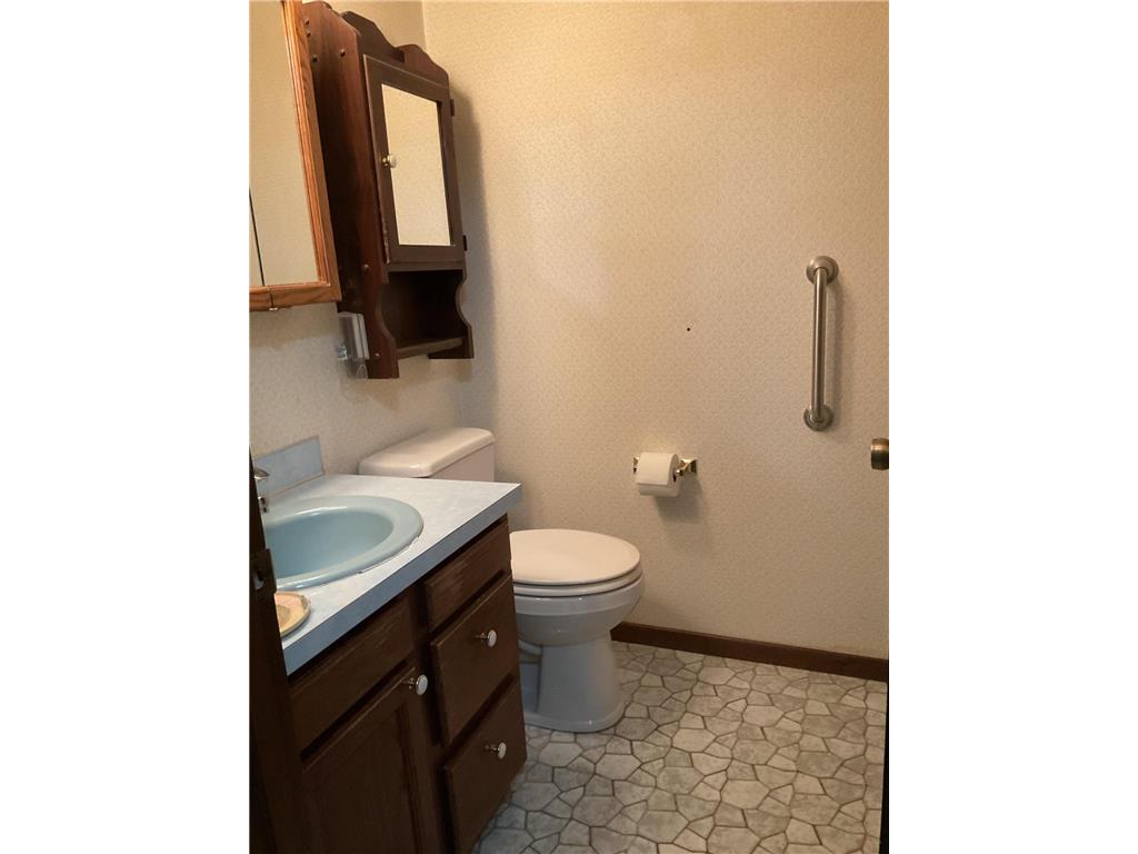4711 Lund Point Eagan MN 55122 7071905 image17