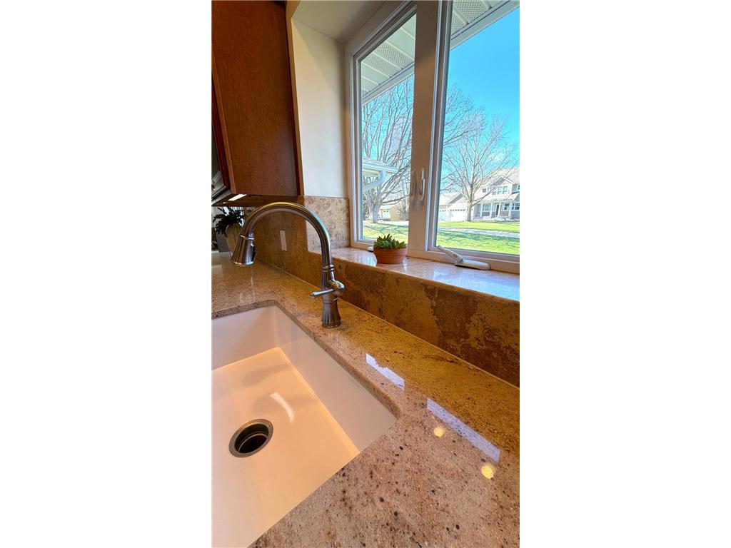 4713 Fairhills Road W Minnetonka MN 55345 7079202 image18
