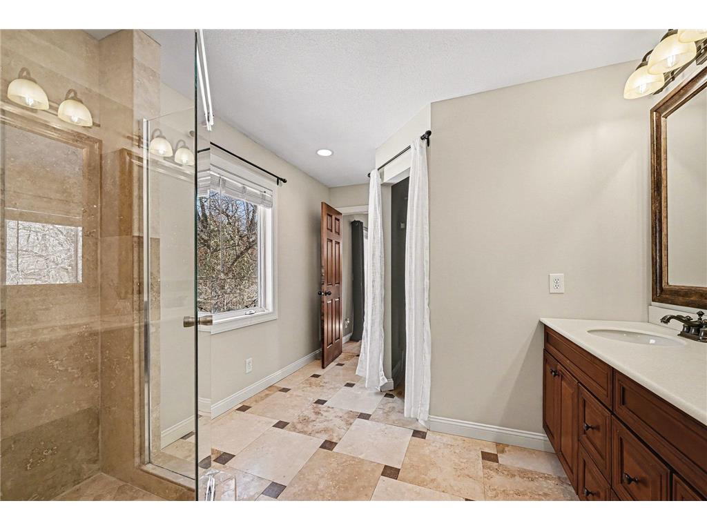 4713 Fairhills Road W Minnetonka MN 55345 7079202 image27