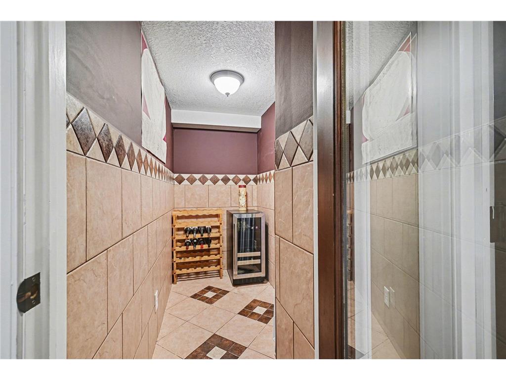 4713 Fairhills Road W Minnetonka MN 55345 7079202 image40