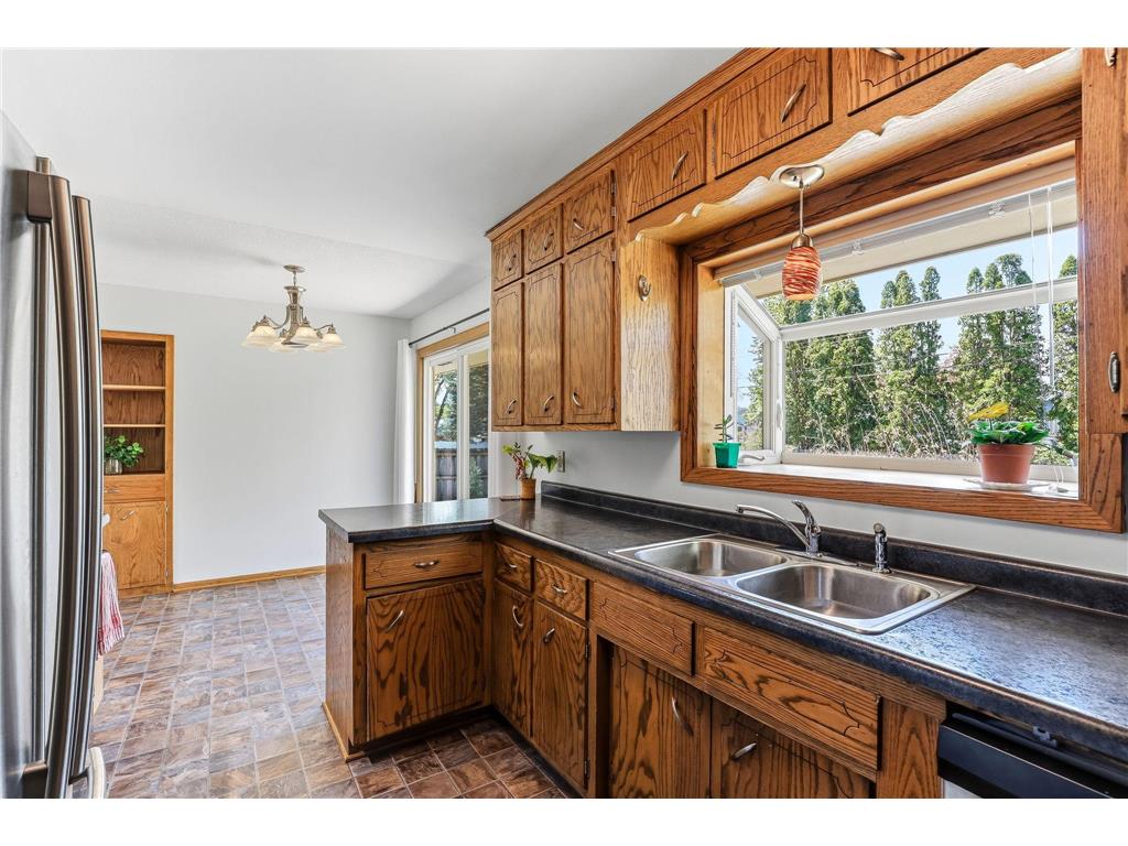 4715 Sharon Lane White Bear Lake MN 55110 7052345 image11