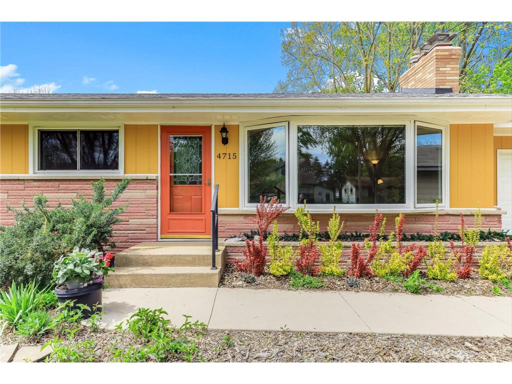 4715 Sharon Lane White Bear Lake MN 55110 7052345 image3