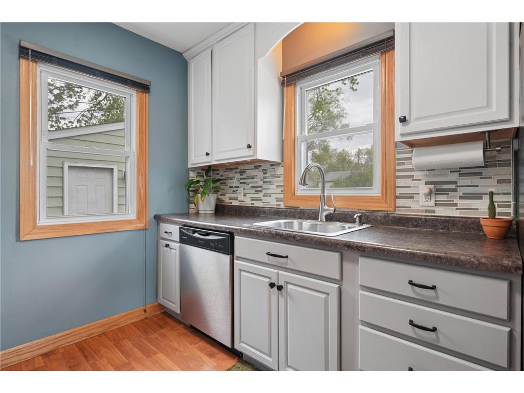 4717 2nd Street NE Fridley MN 55421 7065553 image15
