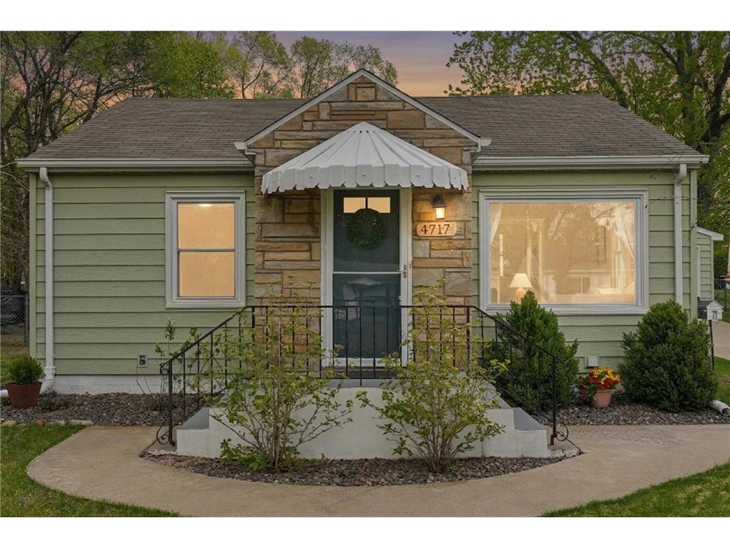 4717 2nd Street NE Fridley MN 55421 7065553 image20