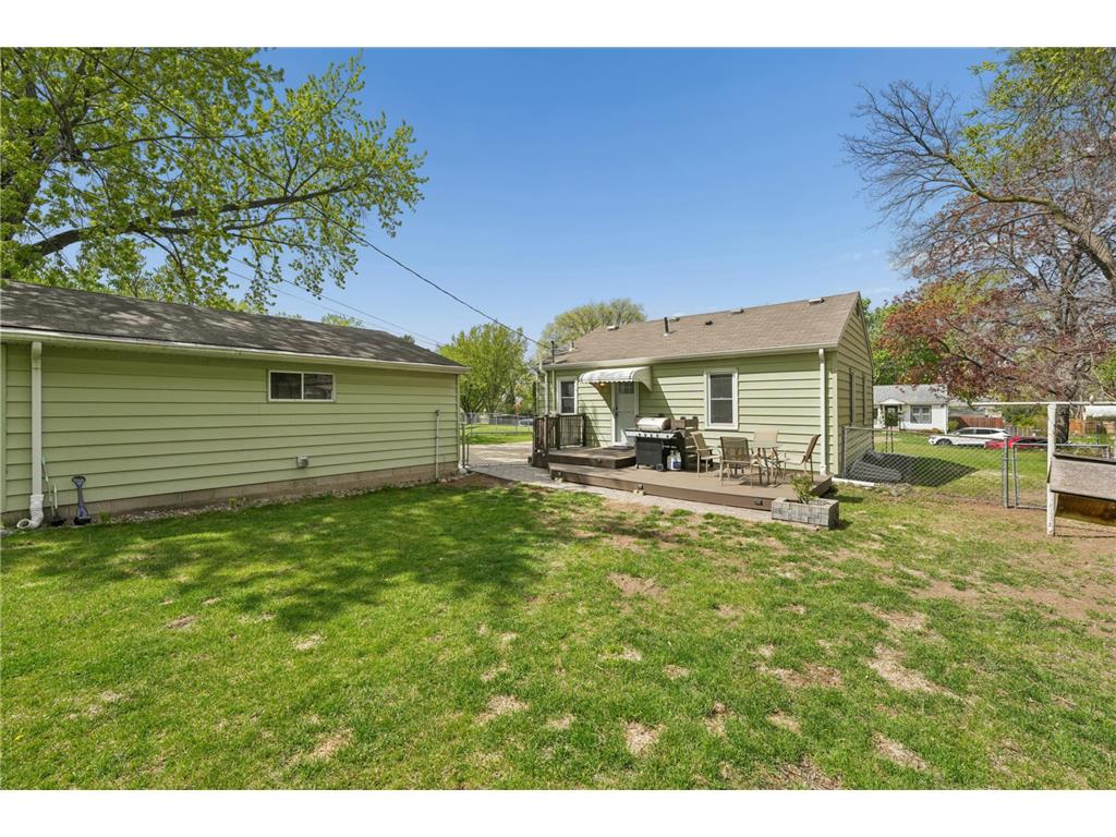 4717 2nd Street NE Fridley MN 55421 7065553 image25