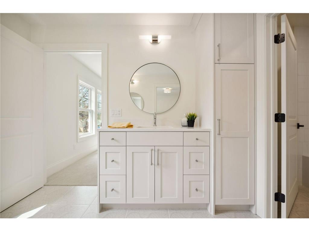 4717 Meadow Road Edina MN 55424 7047267 image47