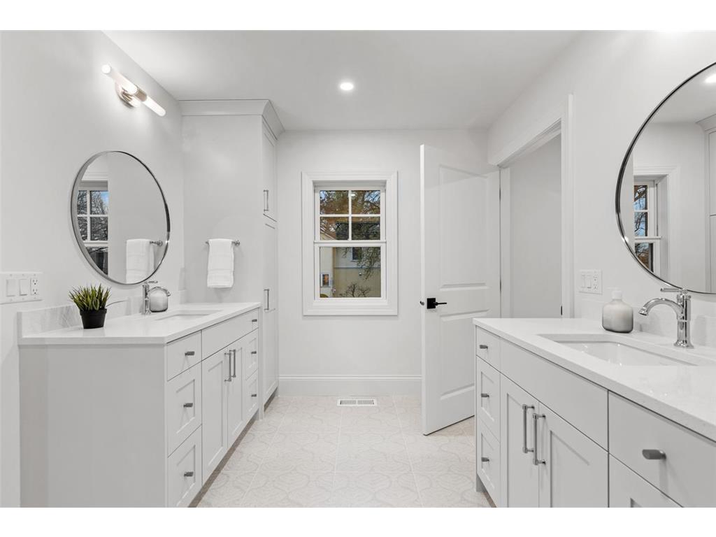 4717 Meadow Road Edina MN 55424 7057406 image60