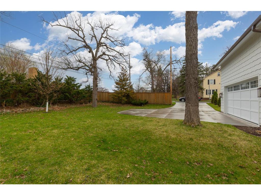 4717 Meadow Road Edina MN 55424 7057406 image82