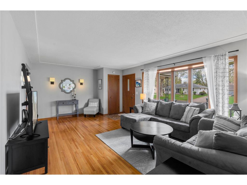 4717 Utah Avenue N New Hope MN 55428 7052972 image3