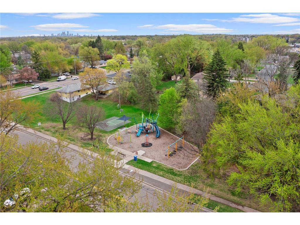 4717 Utah Avenue N New Hope MN 55428 7052972 image32