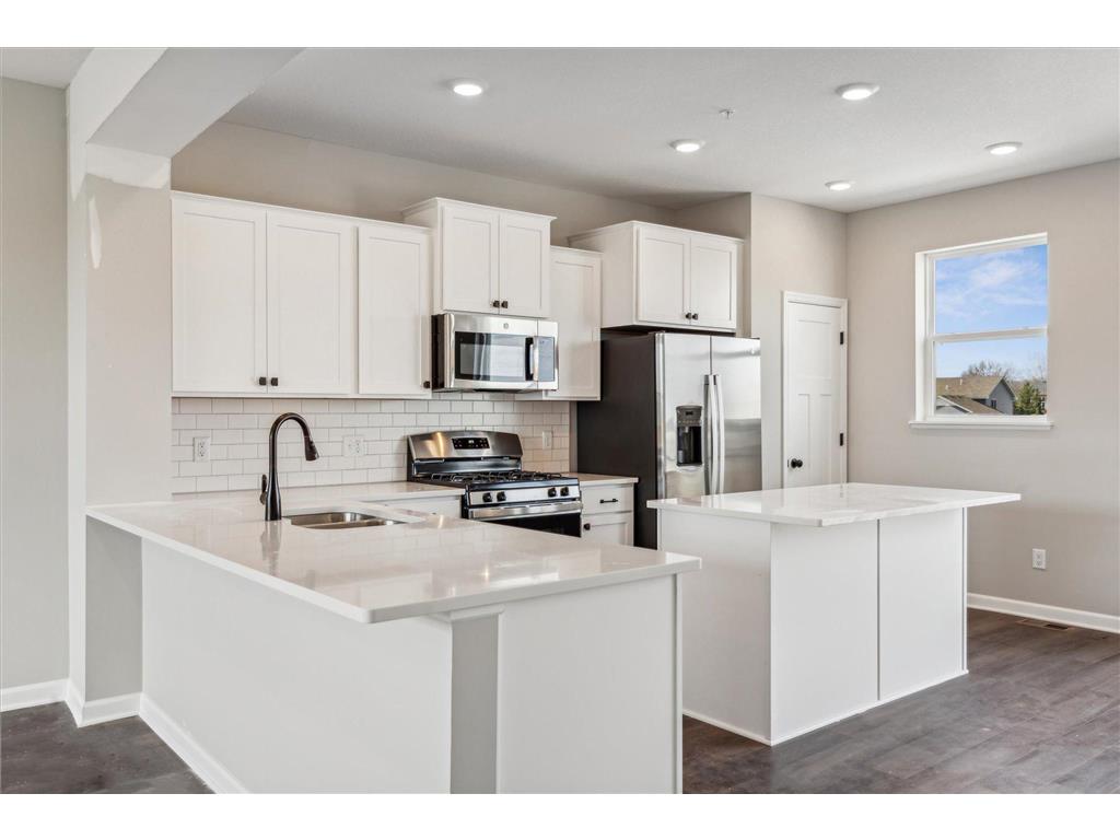 4718 Bottlebrush Lane Minnetrista MN 55331 6484633 image1