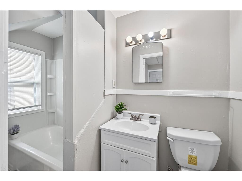 472 Case Avenue Saint Paul MN 55130 6814490 image16