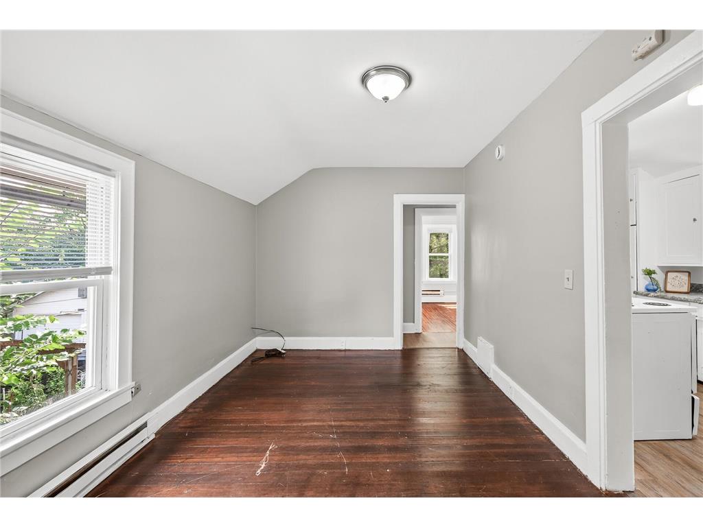 472 Case Avenue Saint Paul MN 55130 6814490 image18