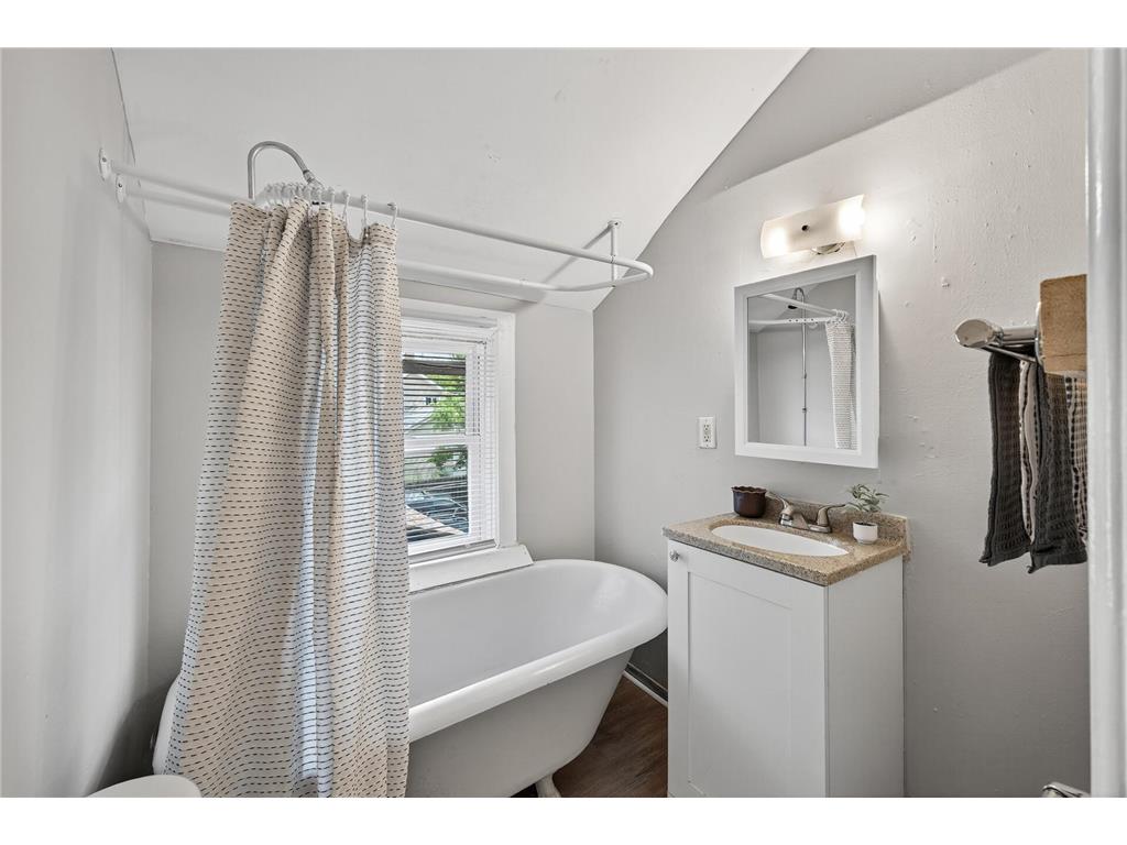 472 Case Avenue Saint Paul MN 55130 6814490 image28