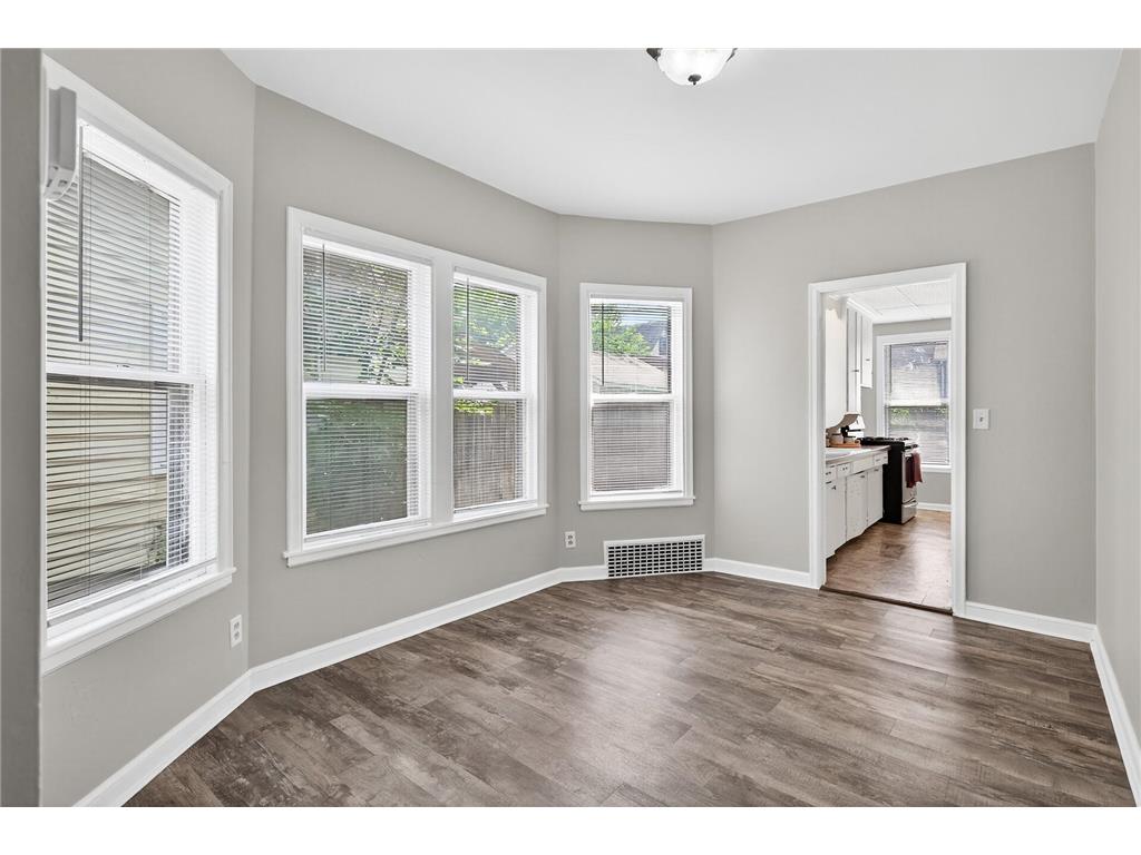 472 Case Avenue Saint Paul MN 55130 6814490 image9