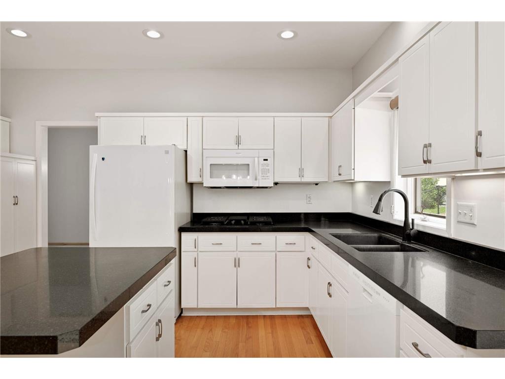 4720 Goldenrod Lane N Plymouth MN 55442 - Schmidt 6816734 image14