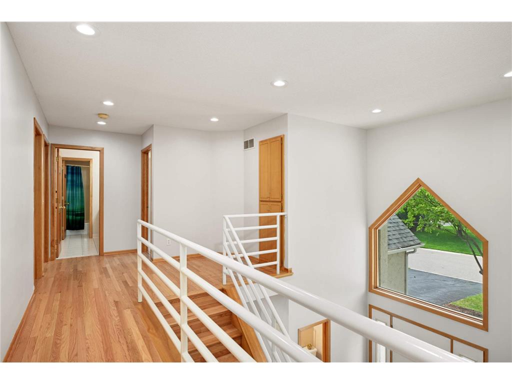 4720 Goldenrod Lane N Plymouth MN 55442 - Schmidt 6816734 image24