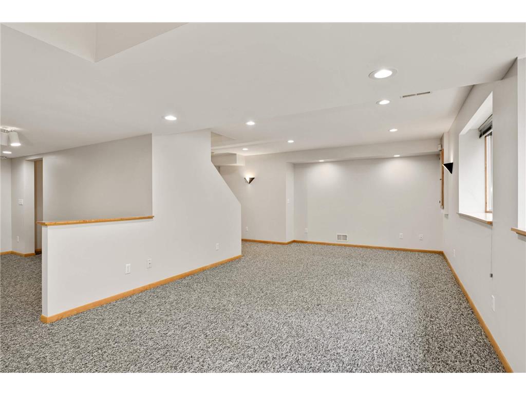 4720 Goldenrod Lane N Plymouth MN 55442 - Schmidt 6816734 image34