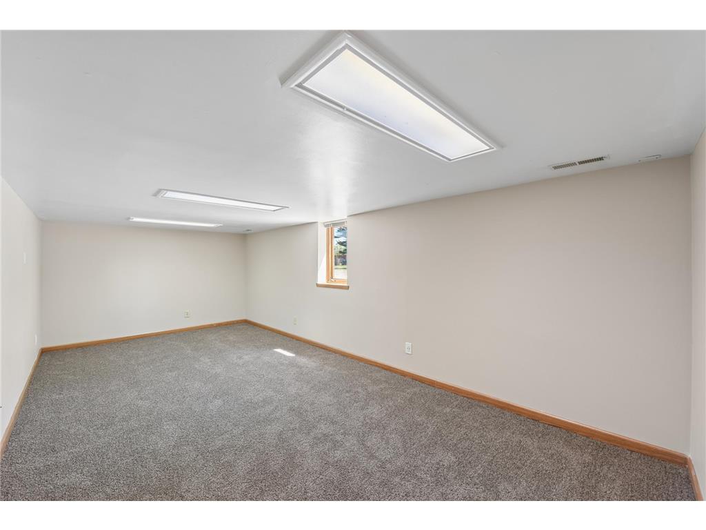 4721 Bald Eagle Avenue White Bear Lake MN 55110 7067181 image20