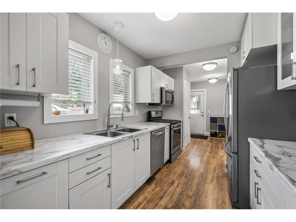 4721 Geneva Avenue N Oakdale MN 55128 6443359 image1