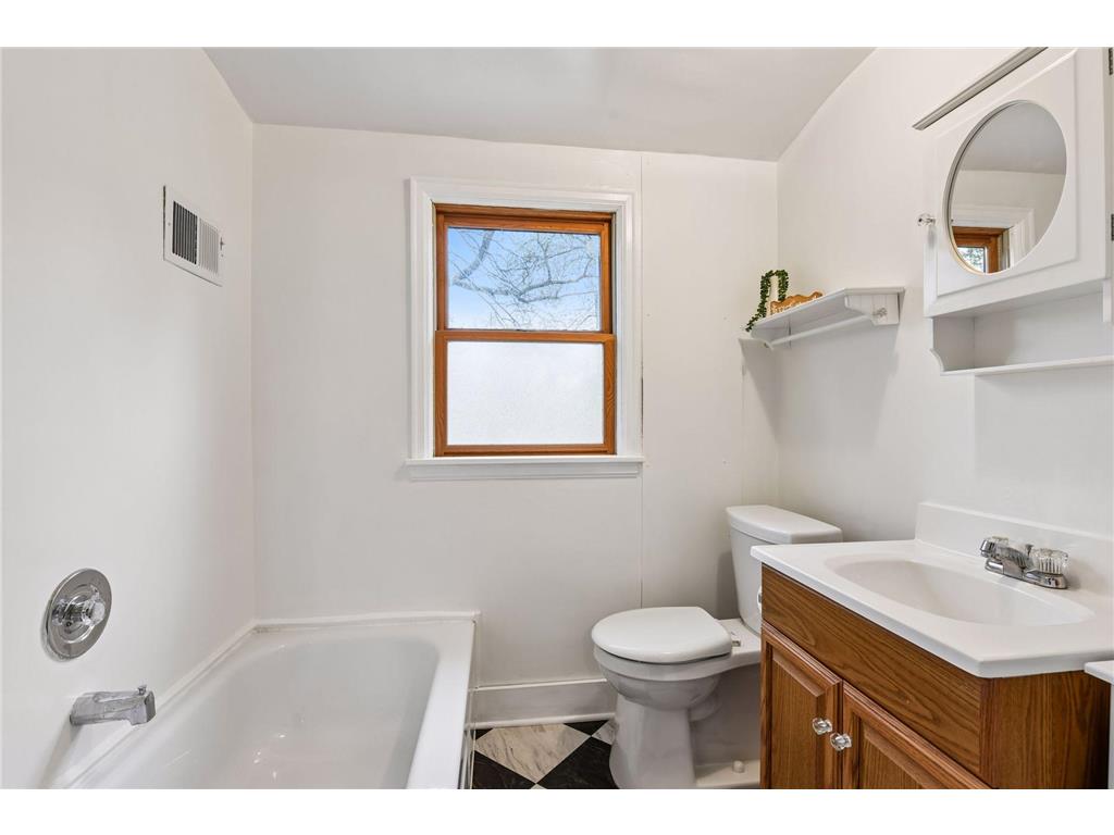 4721 Lakeview Avenue N Brooklyn Center MN 55429 7060584 image21