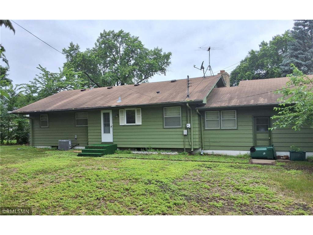 4721 Wingard Lane Brooklyn Center MN 55429 6734900 image1