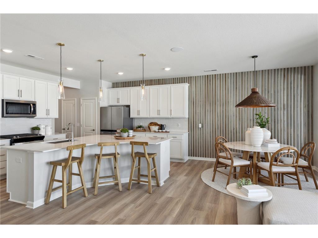 4722 AirLake Curve Woodbury MN 55129 7001952 image24