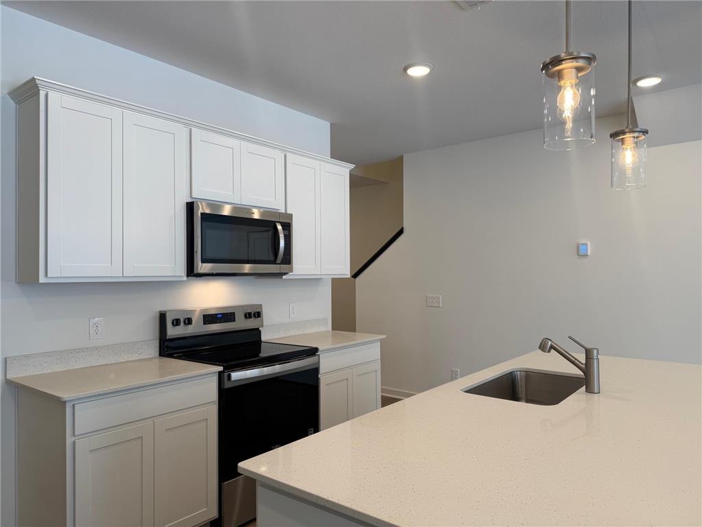 4722 AirLake Curve Woodbury MN 55129 7001952 image3