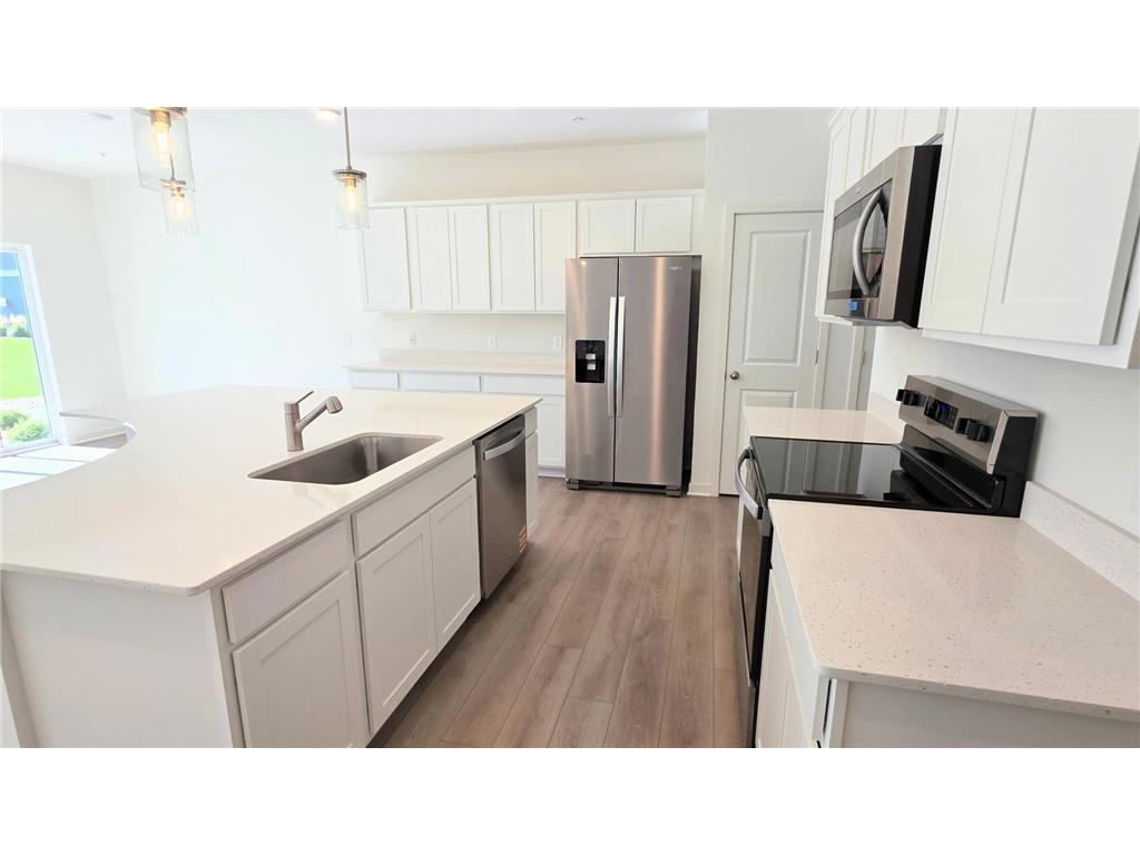 4722 AirLake Curve Woodbury MN 55129 7001952 image6