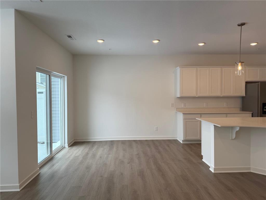 4722 AirLake Curve Woodbury MN 55129 7001952 image8