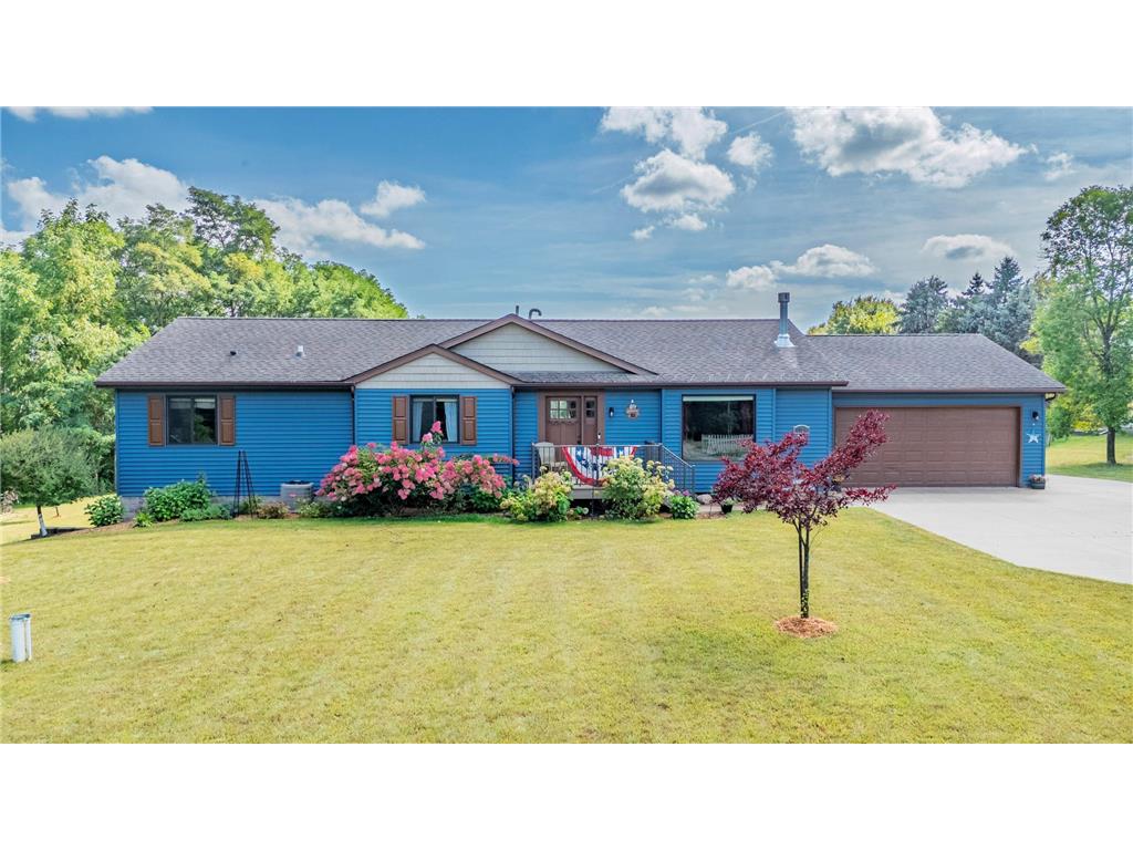 4723 250th Street Wyoming MN 55025 7021652 image1