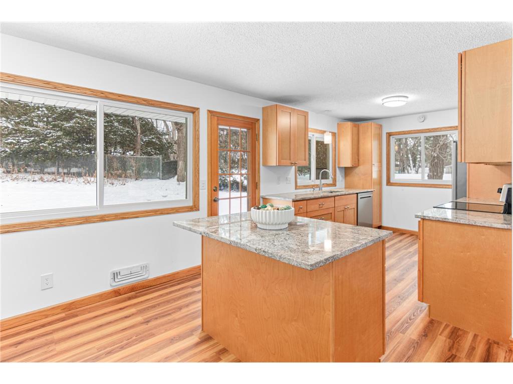 4728 W 70th Street Edina MN 55435 6824513 image2