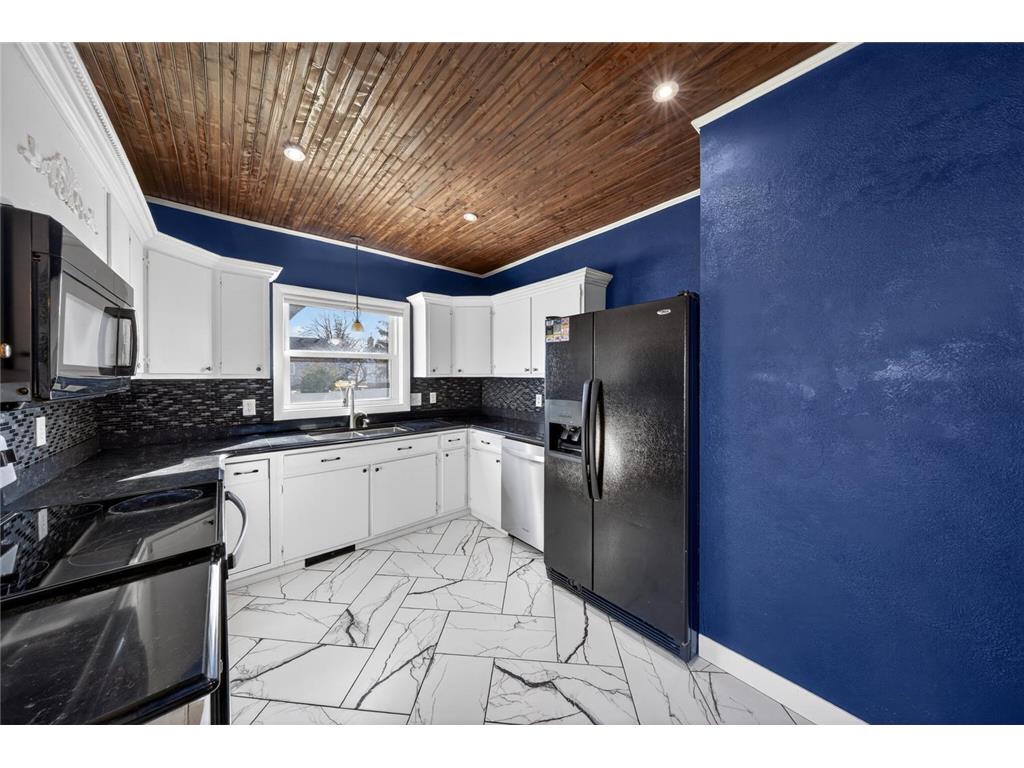 473 W 4th Street Zumbrota MN 55992 7037203 image13