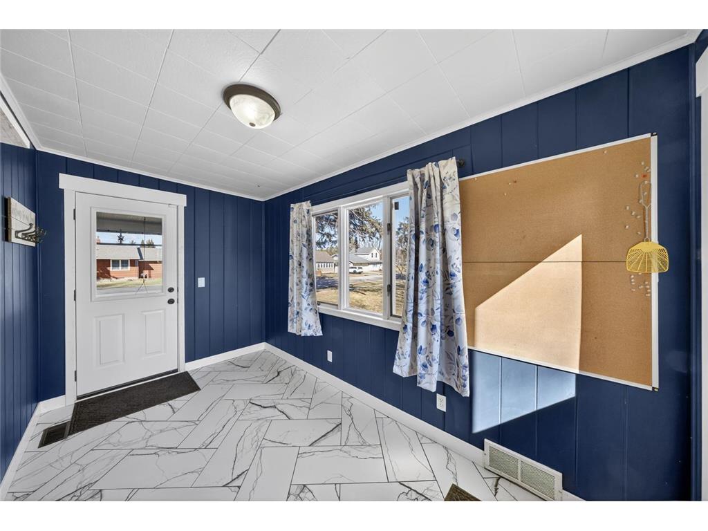 473 W 4th Street Zumbrota MN 55992 7037203 image21