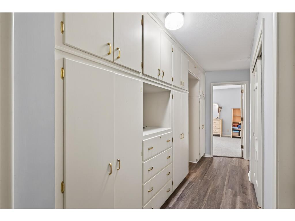 4730 Fairhills Road E Minnetonka MN 55345 6786814 image18