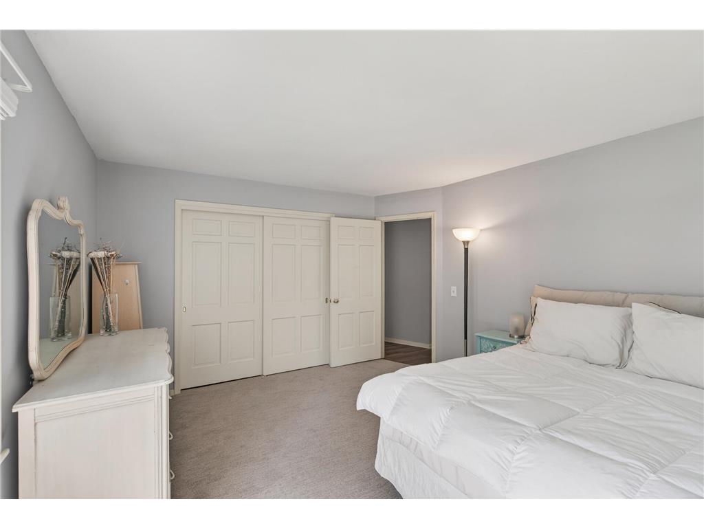 4730 Fairhills Road E Minnetonka MN 55345 6786814 image25