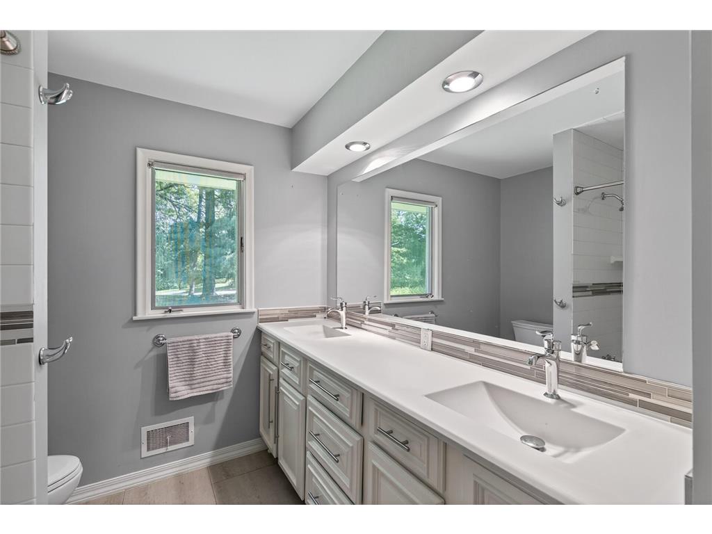 4730 Fairhills Road E Minnetonka MN 55345 6786814 image27